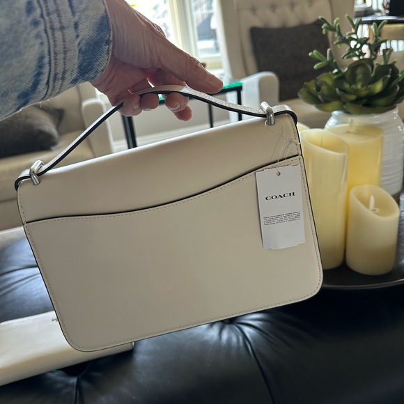 COACH LRG SQUARE XBODY IN CHALK SILVER HARDWARE - Picture 7 of 8